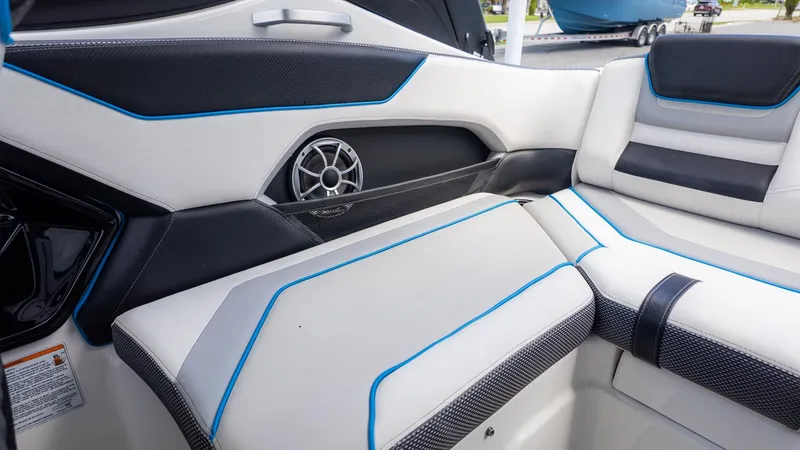 Slide: The Image of Yamaha 212XD 2022 - 9