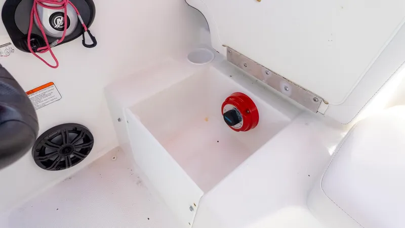 Slide: The Image of Tahoe T16 2022 - 10