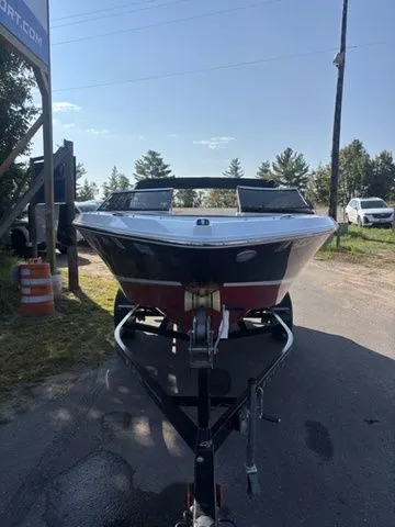 Slide: The Image of Four Winns 190 Horizon 2020 - 7