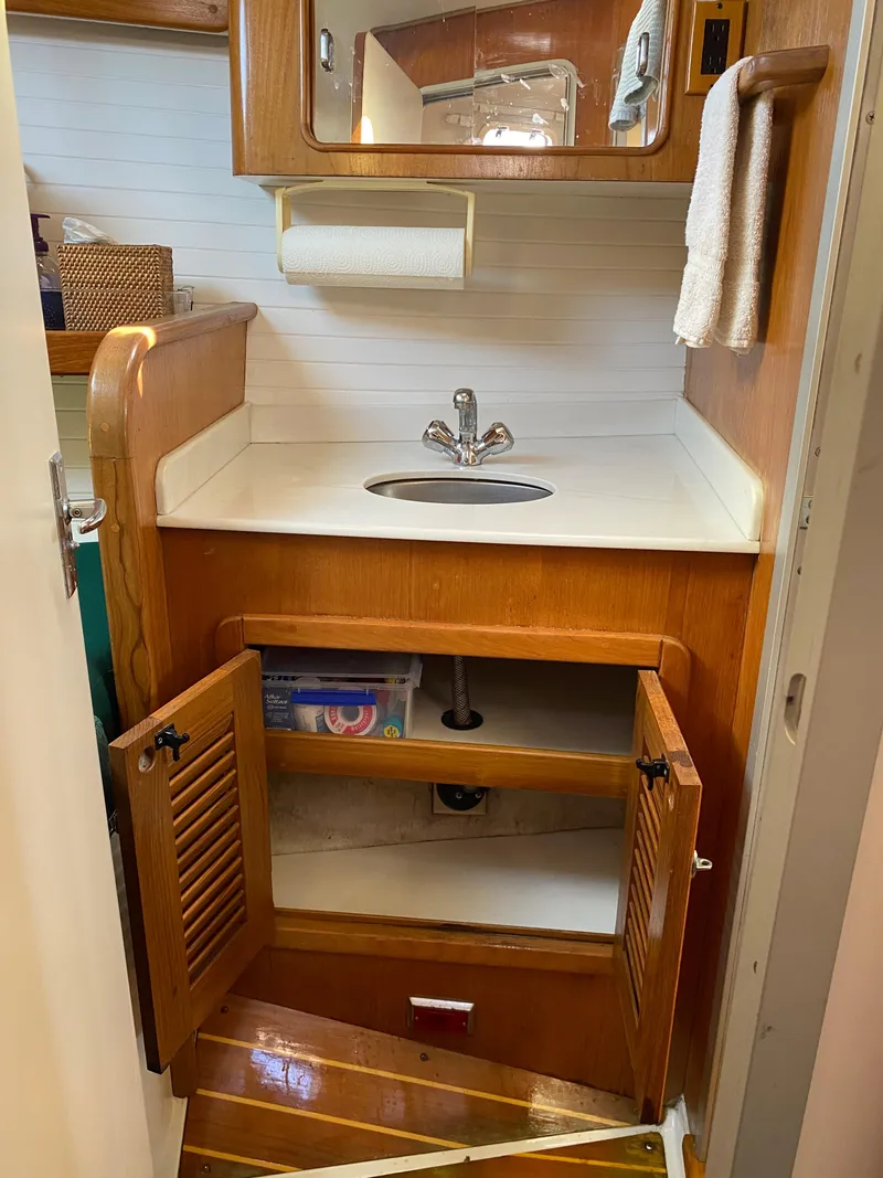 Slide: The Image of Catalina Morgan 38 1997 - 71