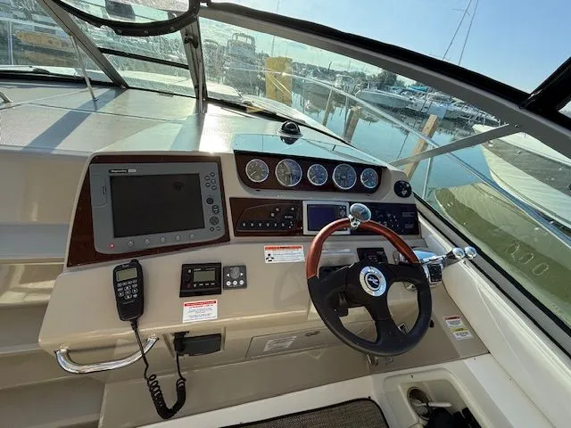 Slide: The Image of Sea Ray Sundancer 350 2008 - 5