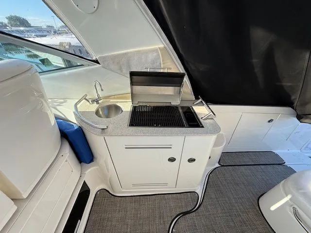 Slide: The Image of Sea Ray Sundancer 350 2008 - 8