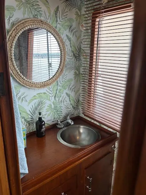 Slide: The Image of Marine Trader Widebody Trawler Motor Yacht 1989 - 25