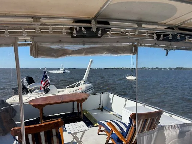 Slide: The Image of Marine Trader Widebody Trawler Motor Yacht 1989 - 32