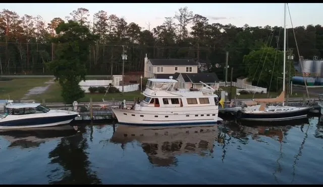 Slide: The Image of Marine Trader Widebody Trawler Motor Yacht 1989 - 4