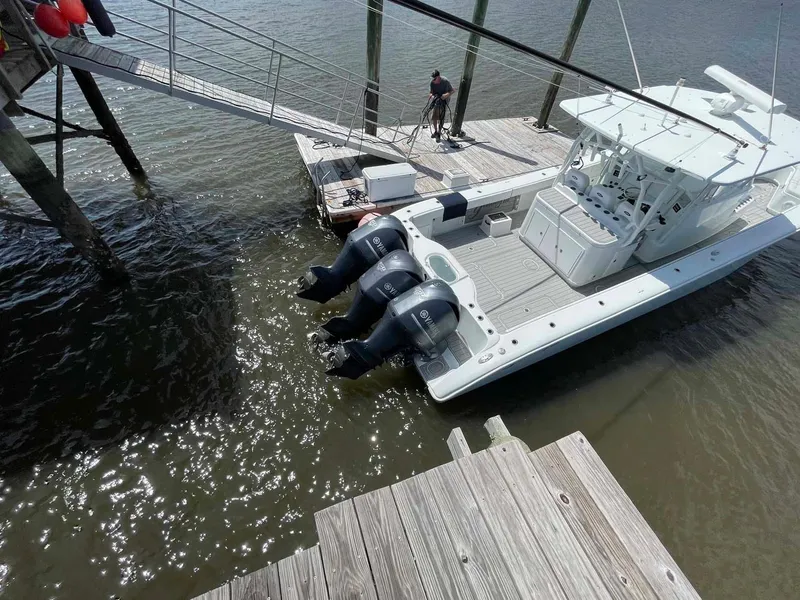 Slide: The Image of Yellowfin 42 Offshore 2014 - 58