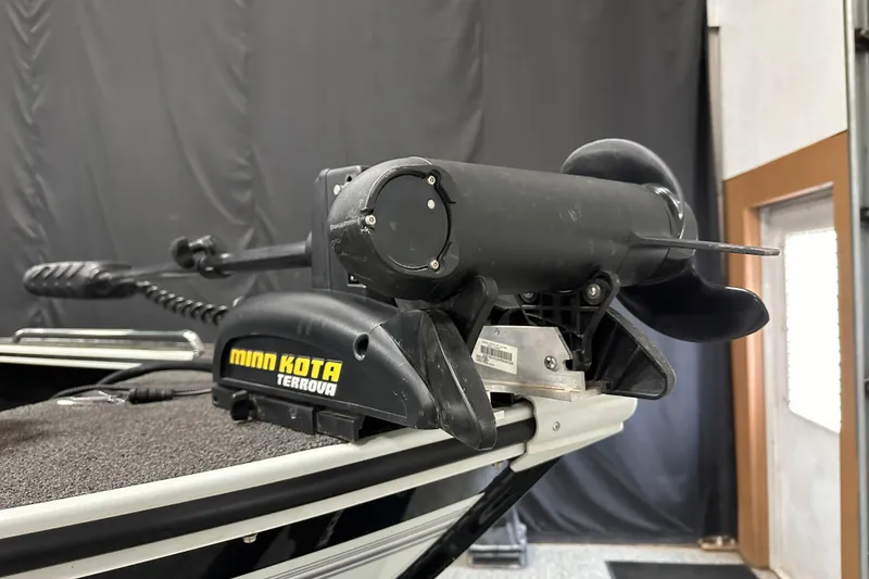 Slide: The Image of Minn Kota Terrova motor on 2017 Alumacraft Trophy 185 boat, close-up view. - 8