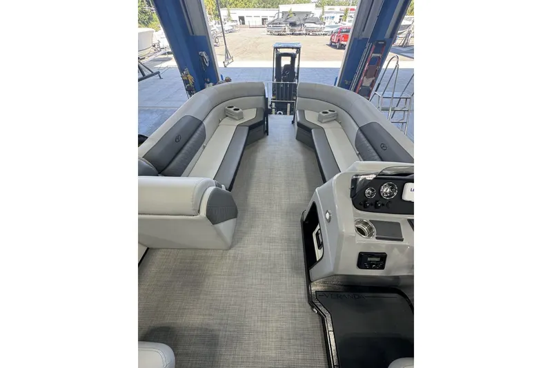 Slide: The Image of 2025 Veranda Vista Sport VS 22 RC interior with sleek seating and modern dashboard. - 4