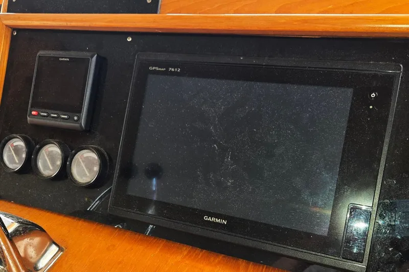 Slide: The Image of Control panel of 1993 Ocean Alexander 423 Classicco with Garmin GPSMAP 7612 display. - 40