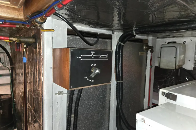 Slide: The Image of Engine room of 1993 Ocean Alexander 423 Classicco with battery switch and wiring. - 56