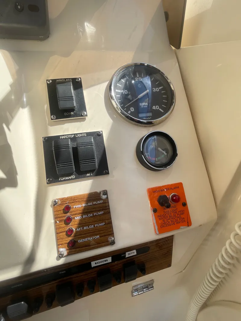 Slide: The Image of Mainship Pilot 30-II 2005 - 59