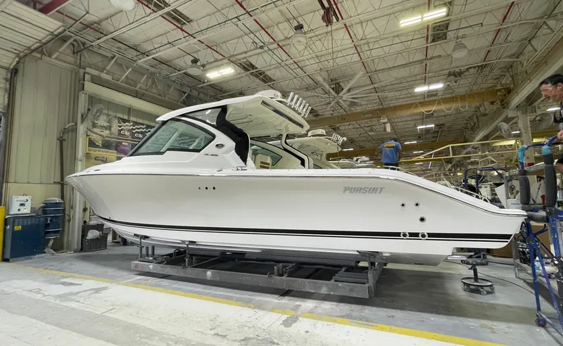 Slide: The Image of Pursuit DC 326 Dual Console 2022 - 2