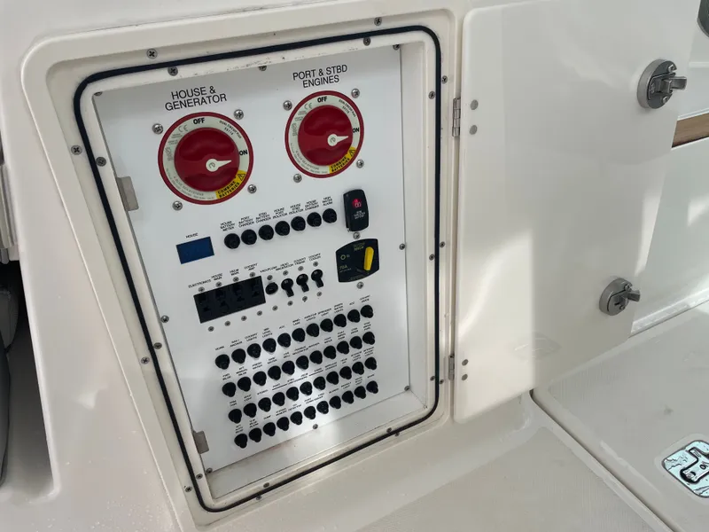 Slide: The Image of Pursuit DC 326 Dual Console 2022 - 42