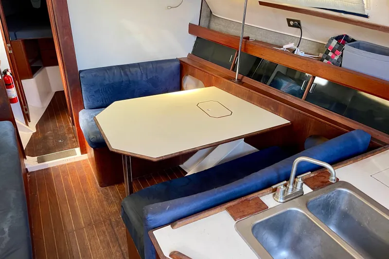 Slide: The Image of Starboard Dinette - 17