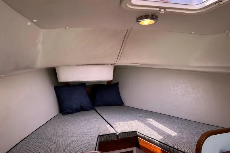 Slide: The Image of GALLUP, 2011 ALERION 33 - 27