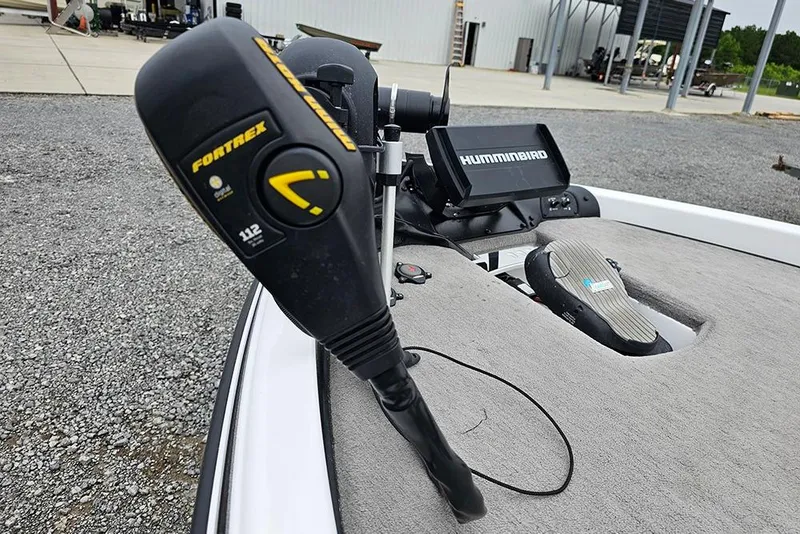 Slide: The Image of 2018 Phoenix 921 ProXP boat with Fortrex trolling motor and Humminbird fish finder. - 14