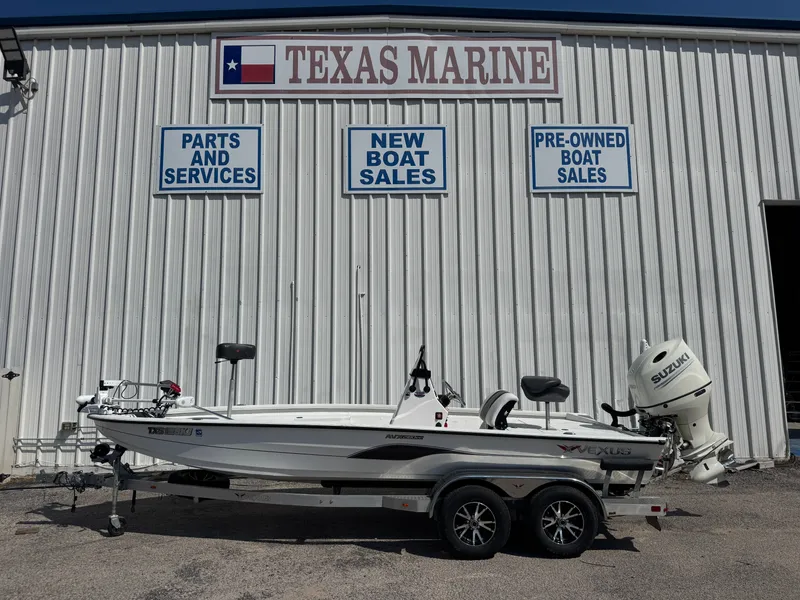 Slide: The Image of 2020 VEXUS AVX 2180 CC - Image 1 - 1