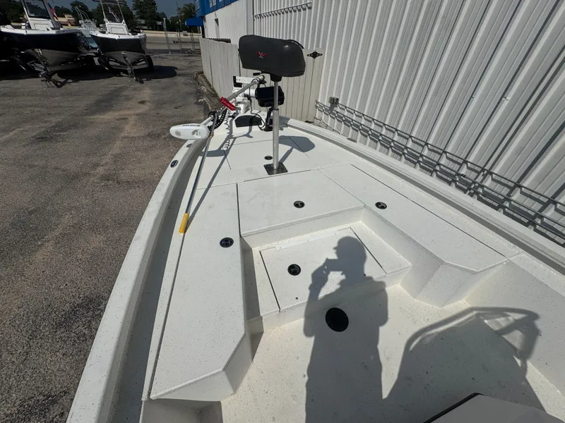 Slide: The Image of 2020 VEXUS AVX 2180 CC - Image 14 - 14