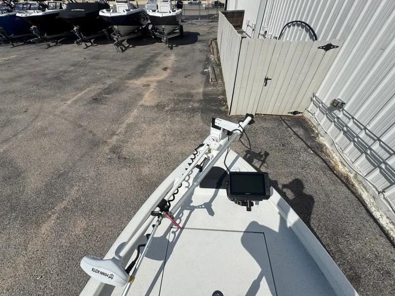 Slide: The Image of 2020 VEXUS AVX 2180 CC - Image 15 - 15