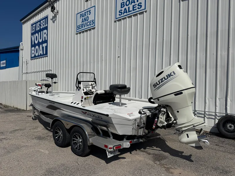 Slide: The Image of 2020 VEXUS AVX 2180 CC - Image 4 - 4