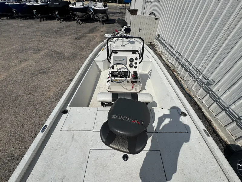 Slide: The Image of 2020 VEXUS AVX 2180 CC - Image 7 - 7