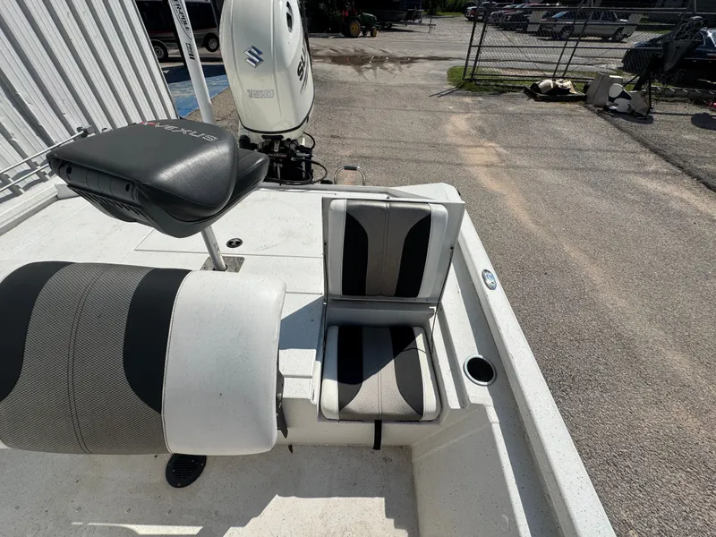 Slide: The Image of 2020 VEXUS AVX 2180 CC - Image 8 - 8