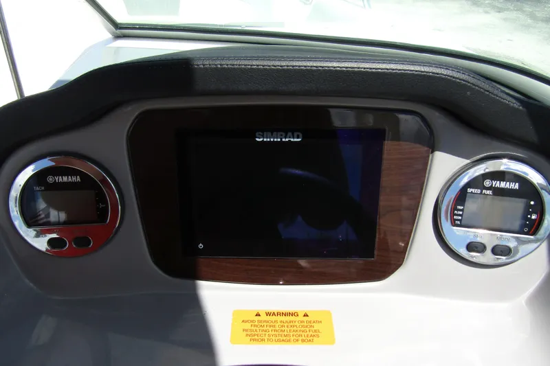 Slide: The Image of Dashboard of 2022 Chaparral 23 SSi boat with Yamaha gauges and Simrad display. - 20