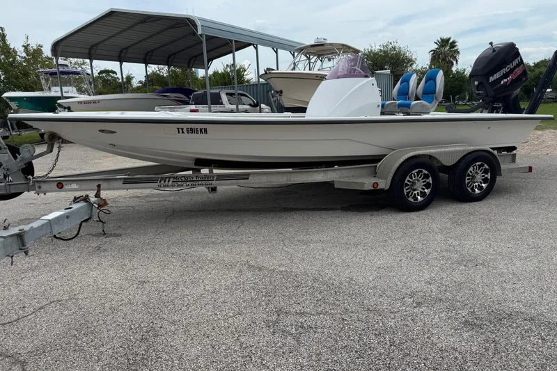 Slide: The Image of 2006 Majek 22 Extreme boat on trailer with Mercury Pro XS engine. - 4