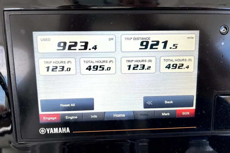 Slide: The Image of Yamaha display showing fuel usage and trip data for 2020 Pursuit S 328 Sport. - 28
