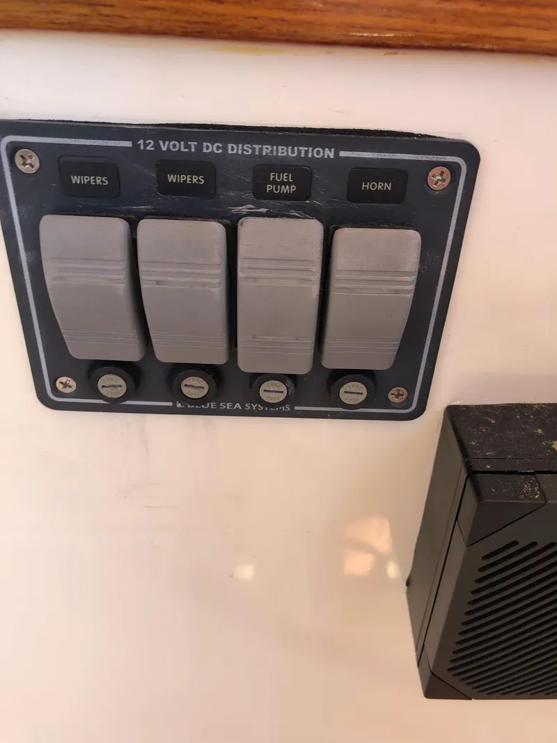 Slide: The Image of 12-volt DC distribution panel on 2003 Dyer 29 Soft Top boat. - 25