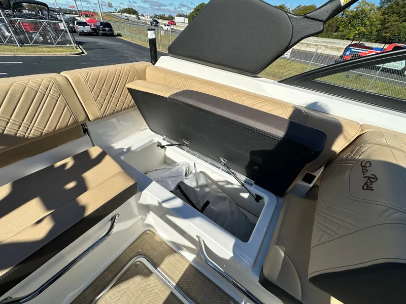 Slide: The Image of Sea Ray SDX 230 Surf 2026 - 12