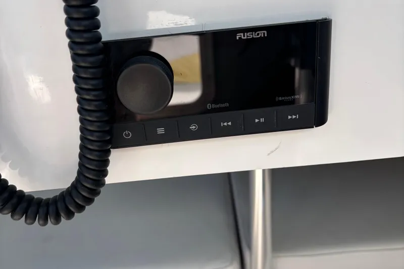 Slide: The Image of Fusion audio system with Bluetooth and SiriusXM on 2022 Parker 2120 Sport Cabin. - 15
