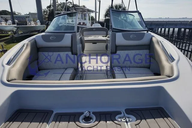 Slide: The Image of Crownline Boats Eclipse E240 XS 2024 - 3