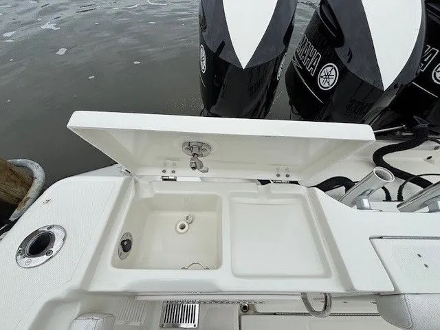 Slide: The Image of Hydra-Sports 3400 CC 2015 - 16