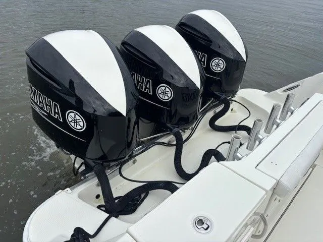 Slide: The Image of Hydra-Sports 3400 CC 2015 - 27