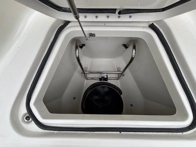 Slide: The Image of Hydra-Sports 3400 CC 2015 - 5