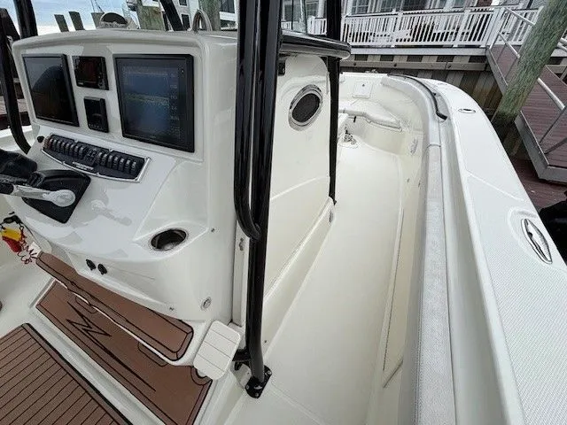 Slide: The Image of Hydra-Sports 3400 CC 2015 - 8