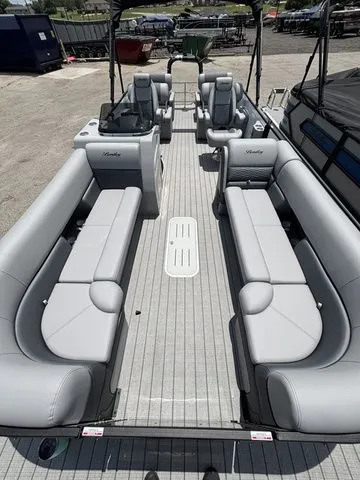 Slide: The Image of Bentley Pontoons 25 Elite QSB / MERCURY 250 XL 2026 - 10