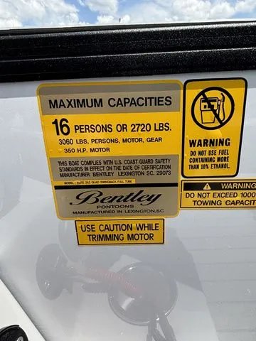 Slide: The Image of Bentley Pontoons 25 Elite QSB / MERCURY 250 XL 2026 - 22