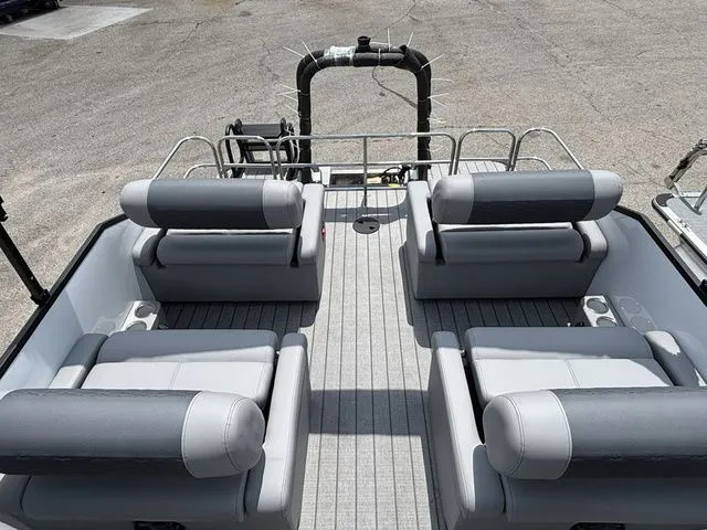 Slide: The Image of Bentley Pontoons 25 Elite QSB / MERCURY 250 XL 2026 - 27