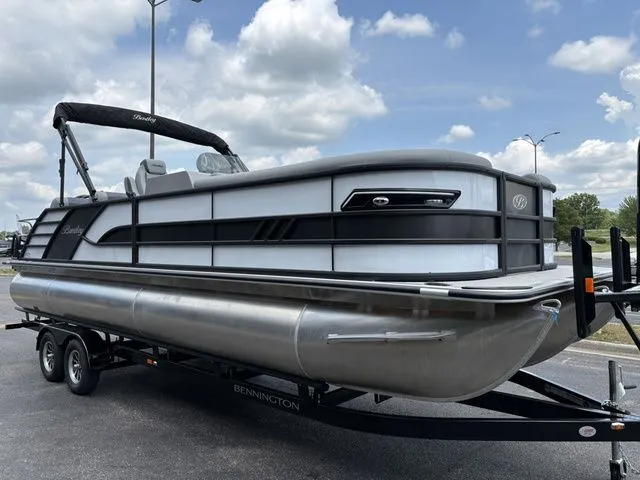 Slide: The Image of Bentley Pontoons 25 Elite QSB / MERCURY 250 XL 2026 - 3