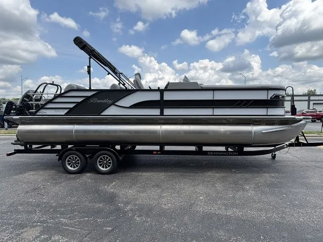 Slide: The Image of Bentley Pontoons 25 Elite QSB / MERCURY 250 XL 2026 - 4