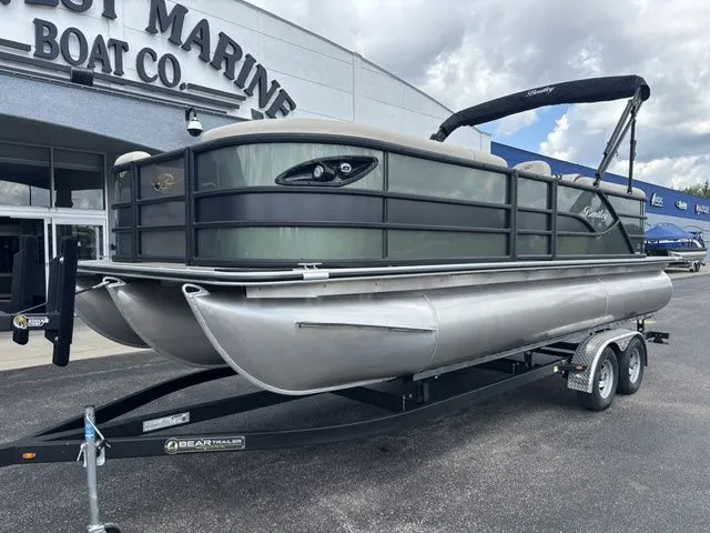 Slide: The Image of Bentley Pontoons 223 Legacy Navigator / Suzuki 150Hp 2026 - 2