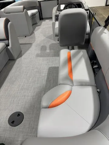 Slide: The Image of Bentley Pontoons Bolt 223 / DF150ATL5 2026 - 21