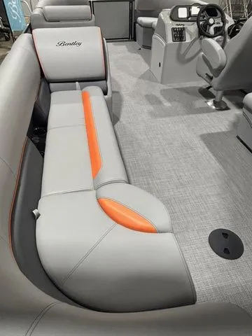 Slide: The Image of Bentley Pontoons Bolt 223 / DF150ATL5 2026 - 24