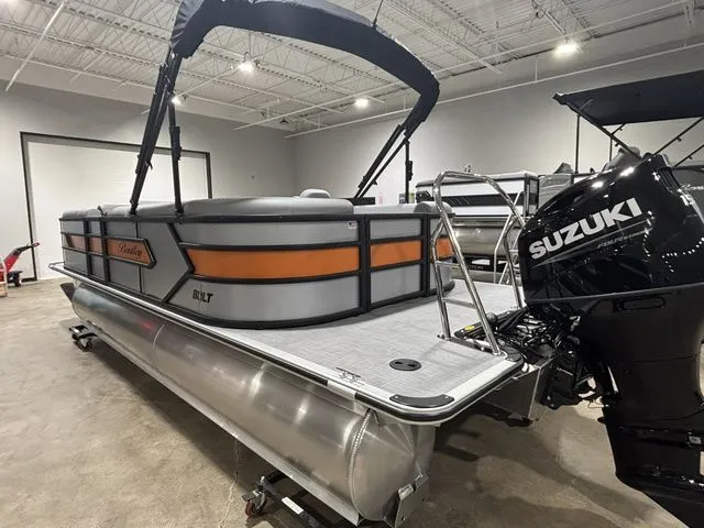 Slide: The Image of Bentley Pontoons Bolt 223 / DF150ATL5 2026 - 7