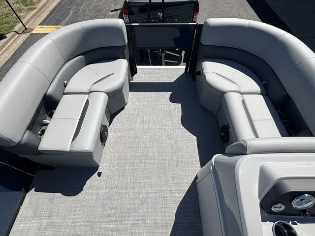 Slide: The Image of Bentley Pontoons Fish 200 Fish-N-Cruise / DF90ATLW5 2026 - 14