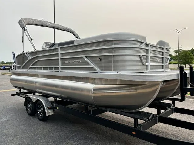 Slide: The Image of Bennington Bennington 22 SSB / Yamaha F 150 XC 2025 - 3