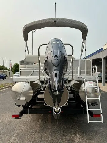 Slide: The Image of Bennington Bennington 22 SSB / Yamaha F 150 XC 2025 - 5