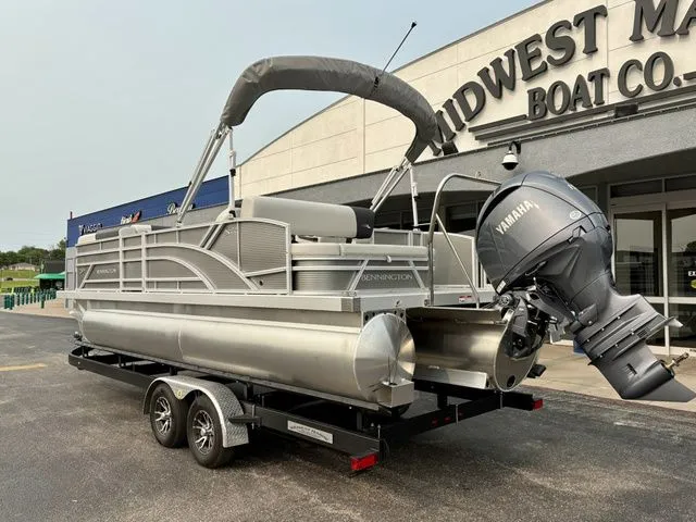 Slide: The Image of Bennington Bennington 22 SSB / Yamaha F 150 XC 2025 - 6